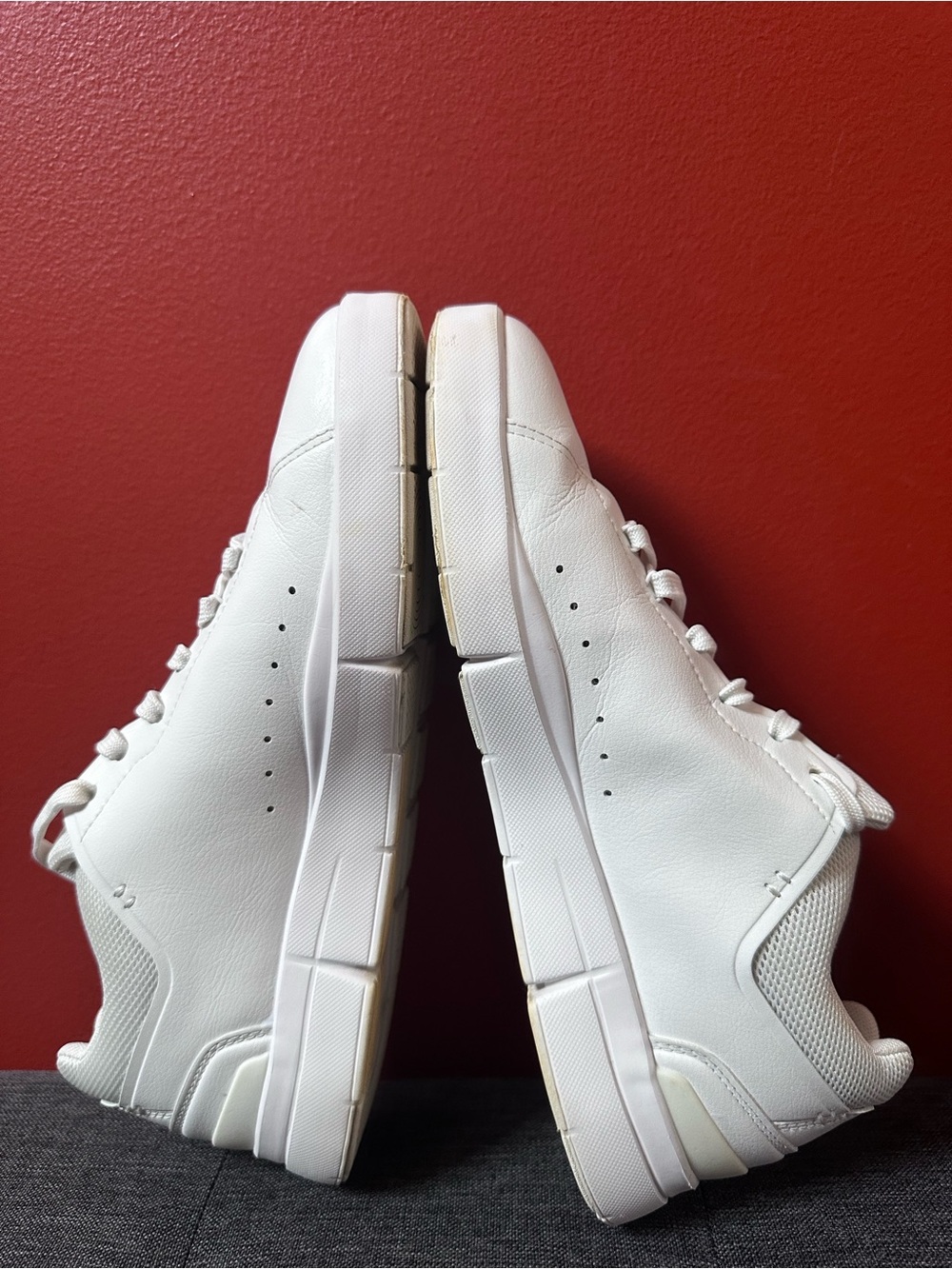 On Cloud The Roger Advantage All White Leather Sneaker Size Women’s US 9.5 - Picture 6 of 15